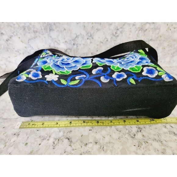 Embroidered Flowers Nylon Crossbody Bag Medium Capacity Shoulder Bag Blue Roses - Picture 11 of 12